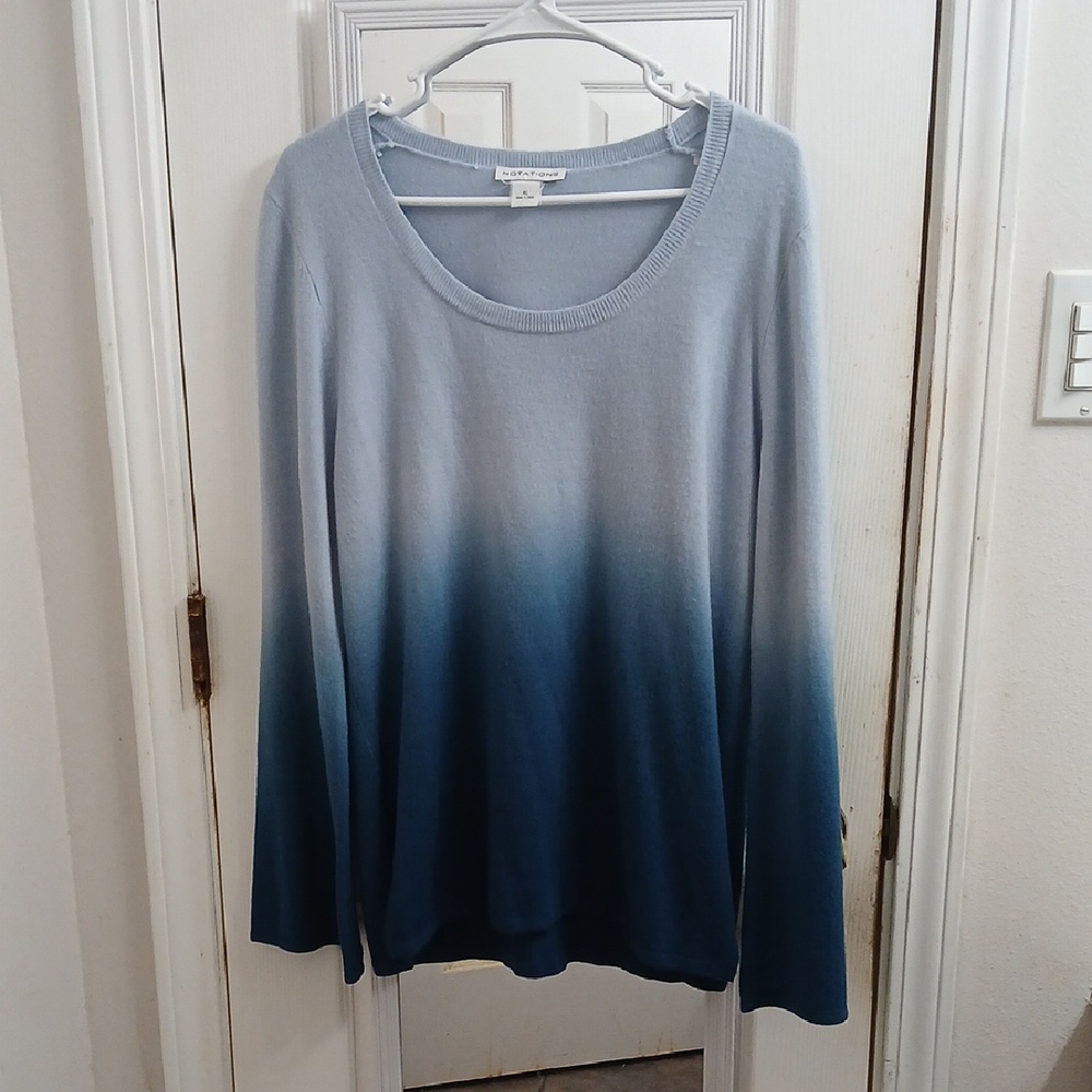 Gradient Blue Top Size XL